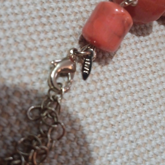 Vintage NWT Large Lucite Beaded Necklace - Picture 4 of 4